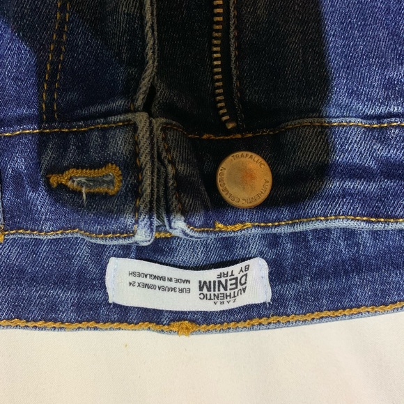 Jeans - Picture 4 of 5